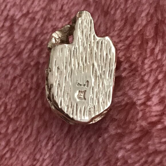 Yellow gold Nugget Pendent with Pearl - Picture 5 of 5